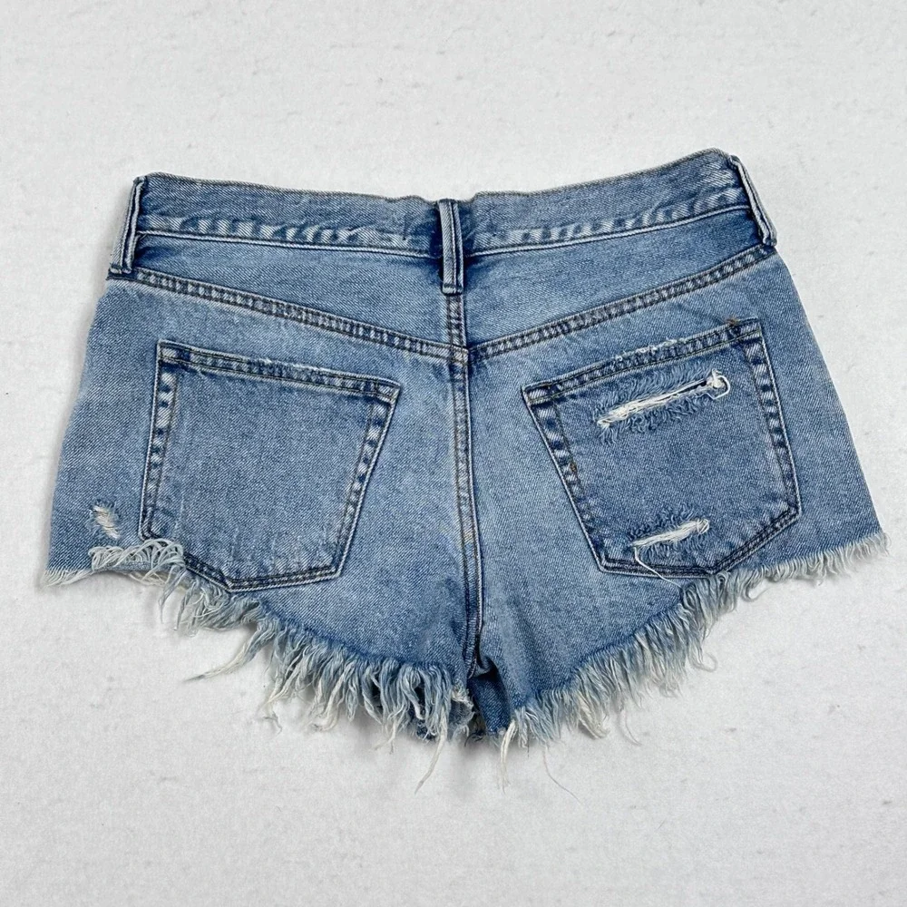 We The Free Free People Distressed Frayed Denim Festival Shorts Womens Size‎ 26
